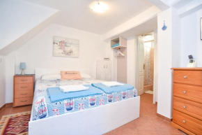 Отель Sailor House  Будва